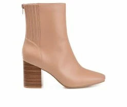 New π₯° Women's Journee Collection Maize Booties Nude π